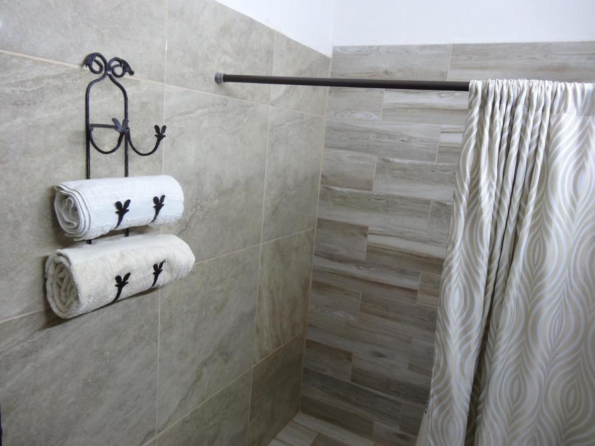 Habitaciones-Comodas-Aire-Wifi-Tv-Cerca De Playa-!!Excelente Precio II Manzanillo Exterior foto
