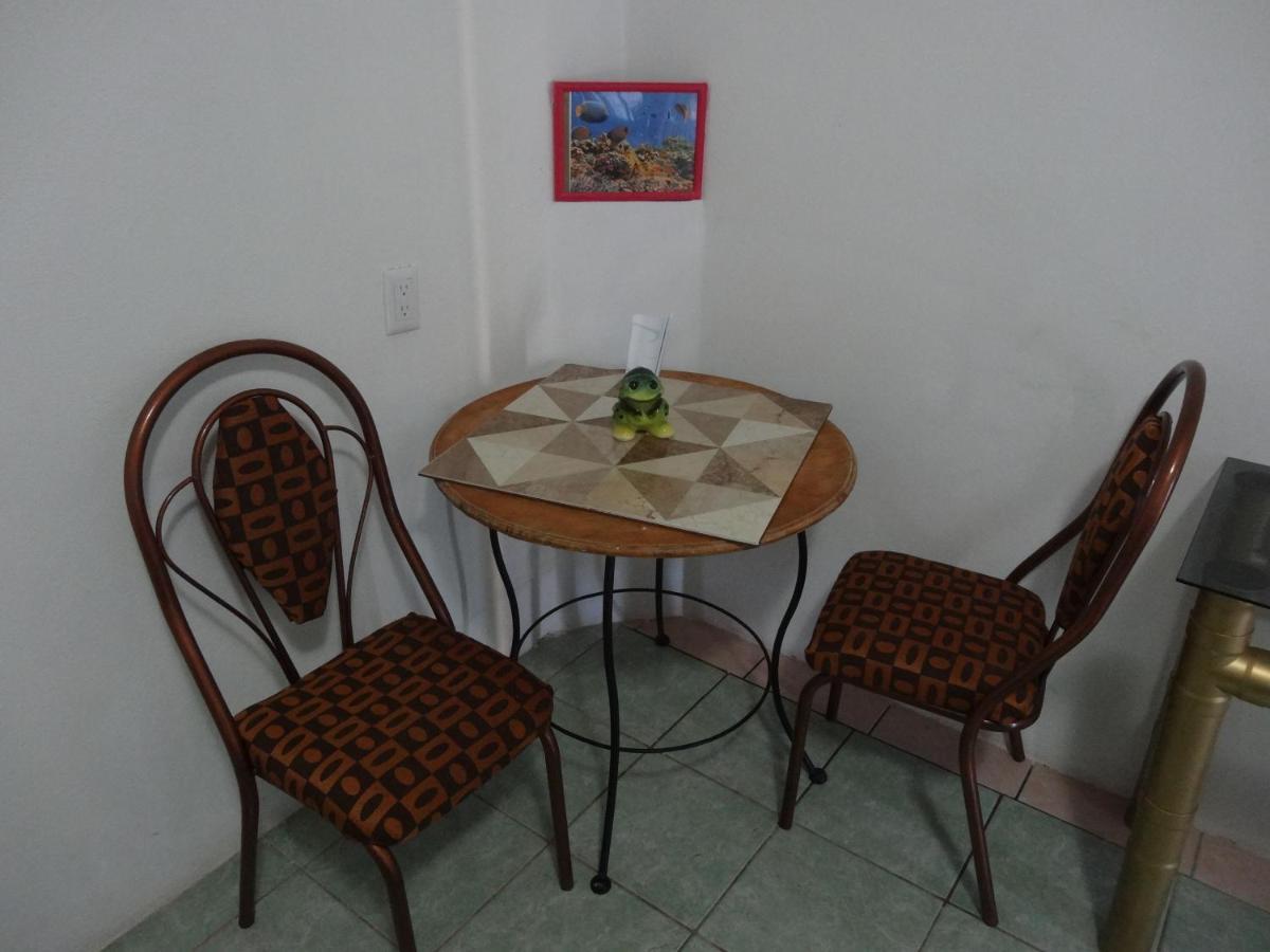 Habitaciones-Comodas-Aire-Wifi-Tv-Cerca De Playa-!!Excelente Precio II Manzanillo Exterior foto